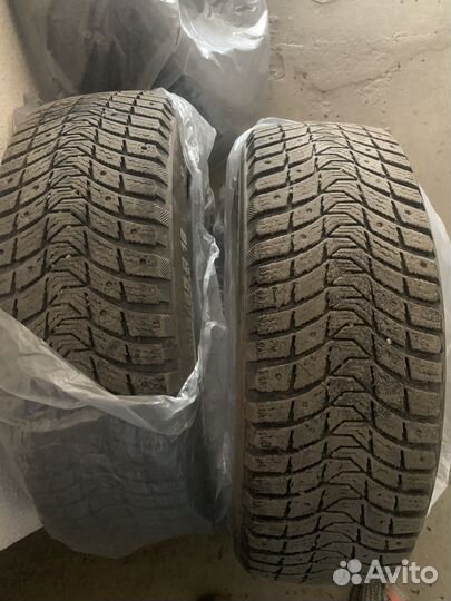 Michelin X-Ice North 3 215/65 R16