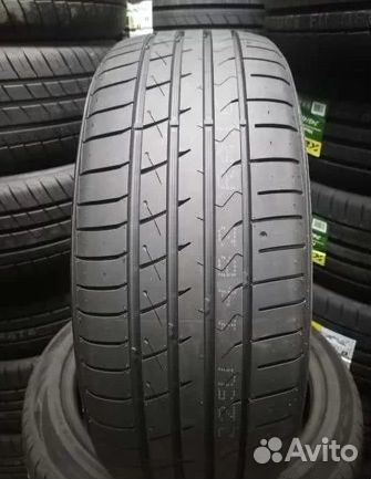 Habilead HF330 255/45 R19 104W
