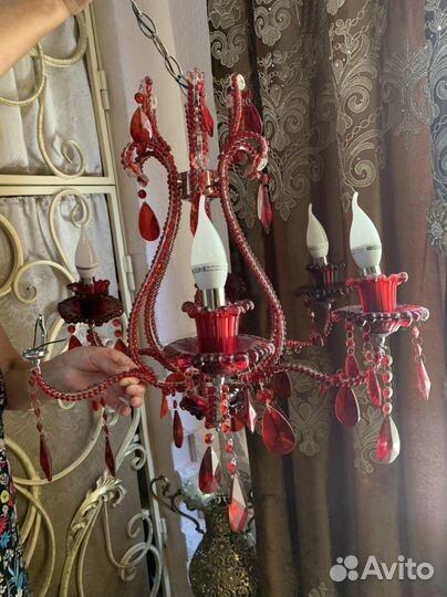 Продается люстра в отличном состоянии