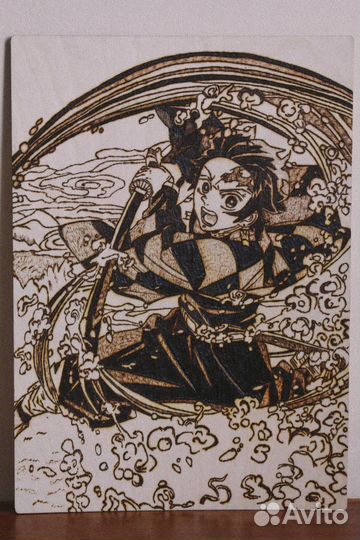 Картины аниме выжженые на дереве