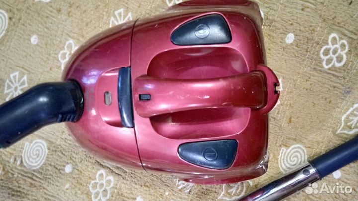 Пылесос Bork 1700W рабочий