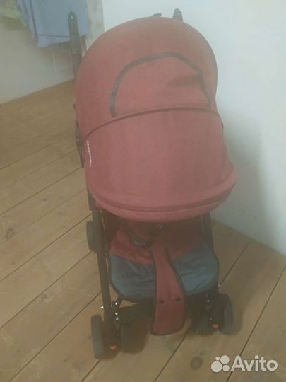 Прогулочная коляска трость