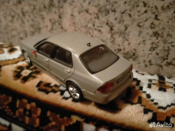 Сувенирная модель метолическая машинка