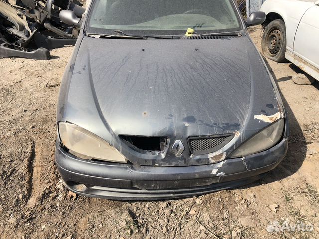 В разбор на запчасти renault megane 1 2002 год