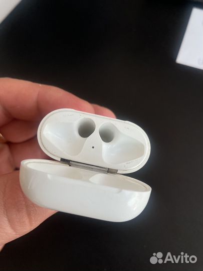 Зарядный кейс для airpods