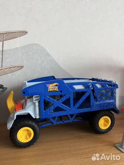 Hot wheels monster truck