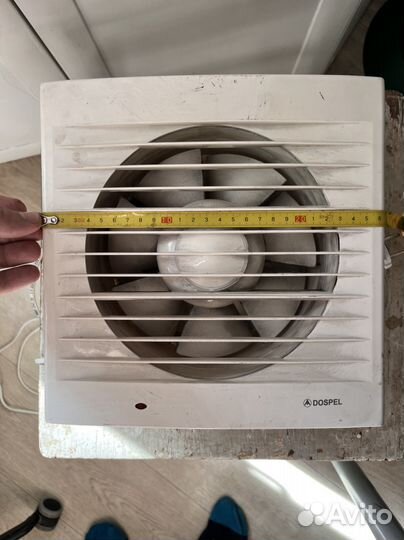 Вентилятор вытяжной 200мм