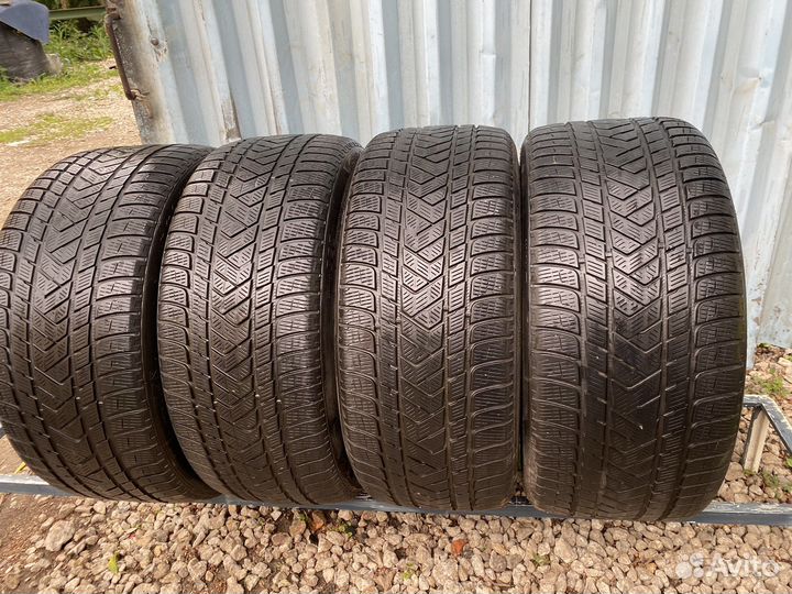 Pirelli Scorpion Winter 265/40 R21 и 295/35 R21