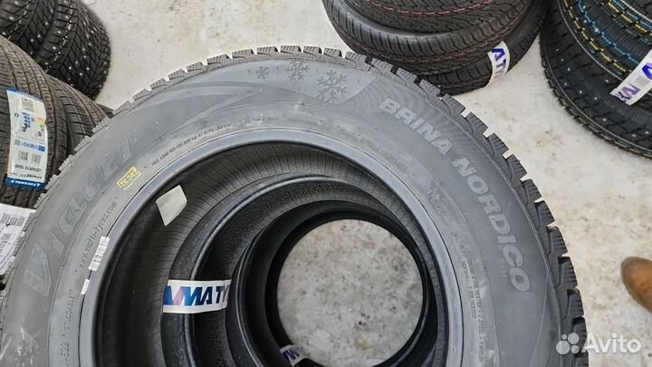 Viatti Brina Nordico V-522 215/60 R16 95T