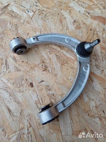 Рычаг подвески верхний Mercedes-Benz Gle C292