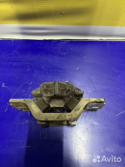 Подушка кпп Ford Fusion