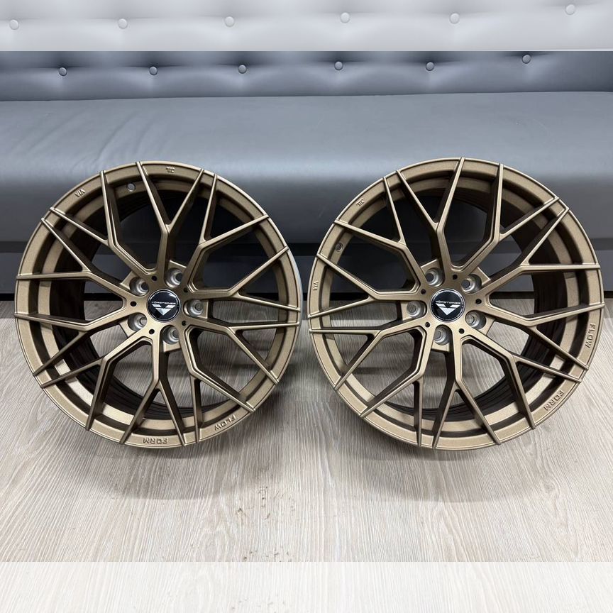 Литые диски Blitz 8×R18 5×100