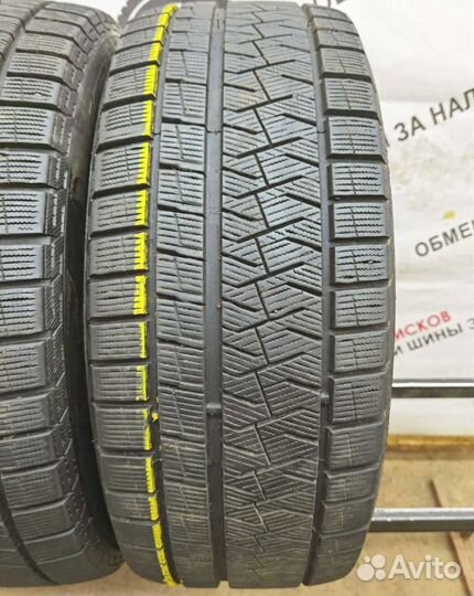 Pirelli Ice Asimmetrico 235/50 R18 97Q