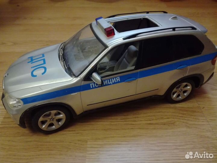 Полицейская машина