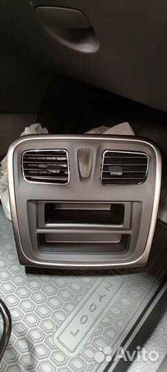 Облицовка центральной консоли