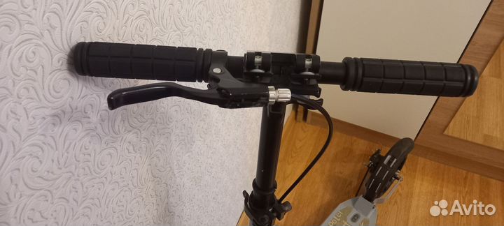 Самокат до 100кг, дисковый тормоз