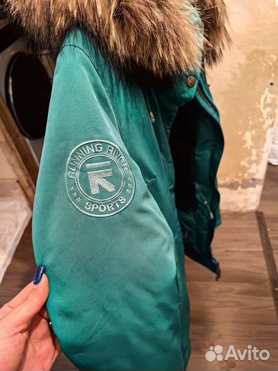 Парка зимняя женская