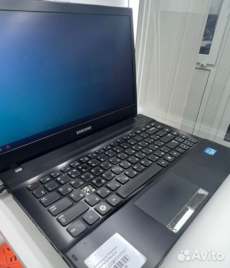 Ноутбук Samsung 300V5A-S01(154)