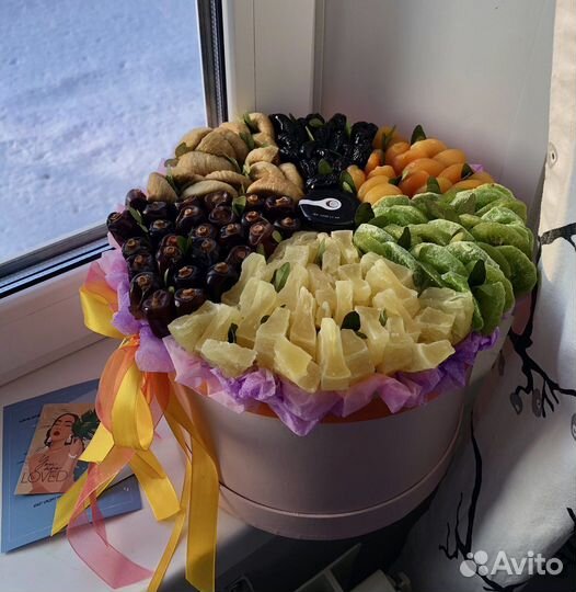 Съедобные вкусные мужский и женские букеты