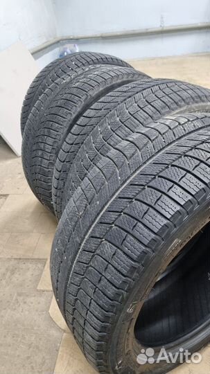 Michelin X-Ice 3 245/45 R18 100H