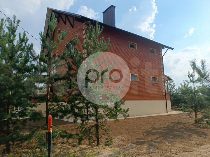 Дом 230 м² на участке 18 сот.