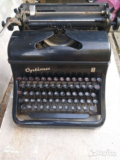 Пишущая машинка Optima M10