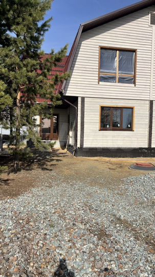 Коттедж 260 м² на участке 20 сот.