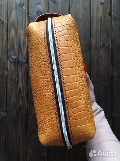 Косметичка женская кожаная