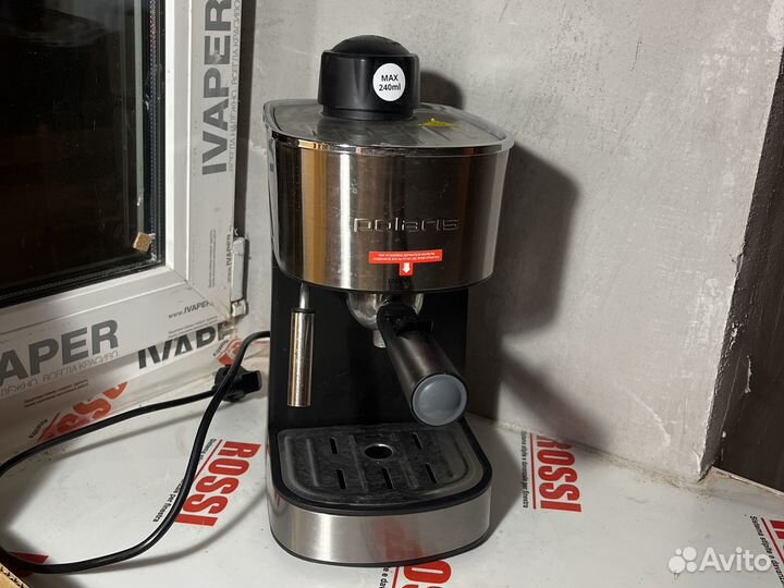 Кофеварка Polaris