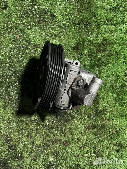 Насос гур Mercedes-Benz C класс 2.2 CDI W203 OM646