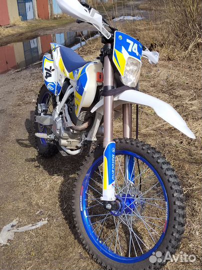 Продаю мотоленд XT250HS