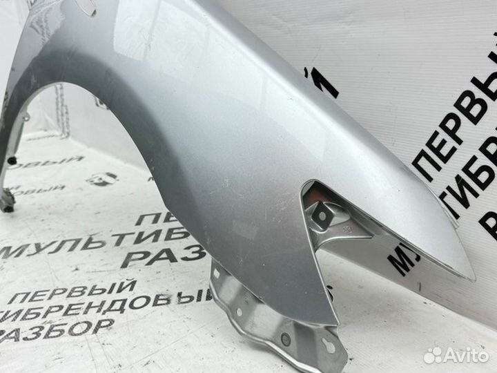 Крыло переднее правое Toyota Camry 40