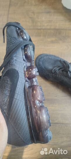 Продам кроссовки Nike