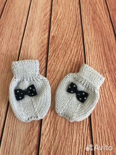 Шапочка,пинетки,царапки для новорожденного