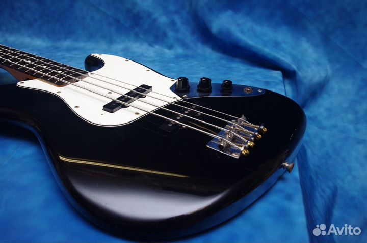 Бас-гитара Fender Japan JB-62-60