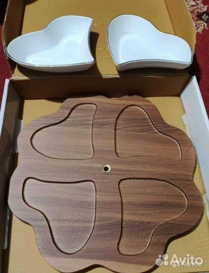 Менажница фарфоровая