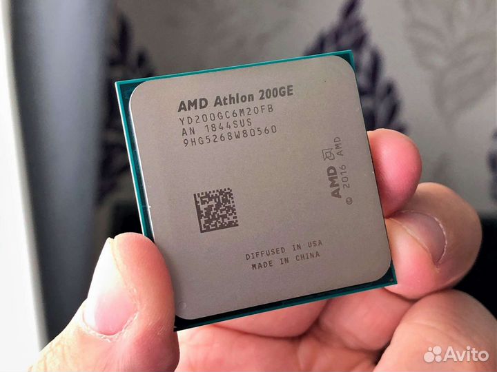 Процессор AMD Athlon 200GE