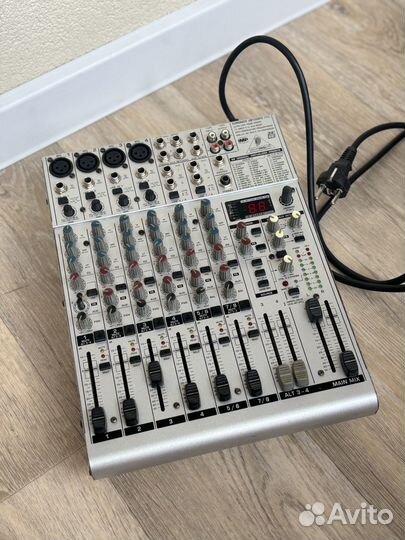 Микшерный пульт Behringer europack