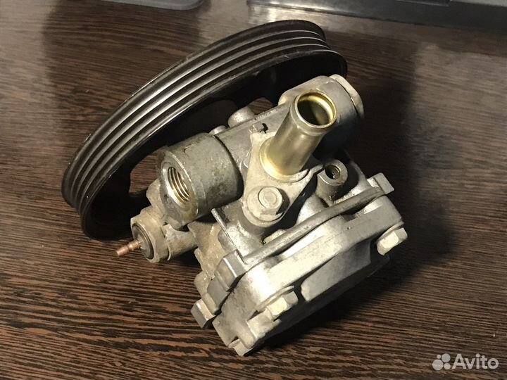 Насос гидроусилитель Suzuki