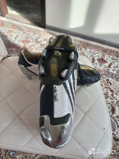 Футбольные бутсы