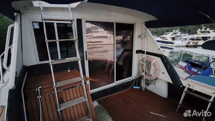 Яхта моторная 12м