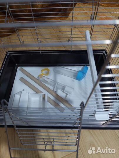 Продам клетку для попугая