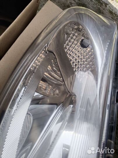 Фары на Nissan Juke