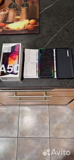 Samsung Galaxy A50, 4/64 ГБ