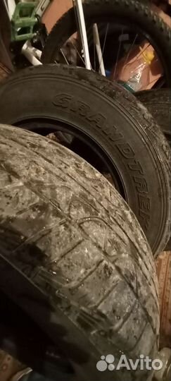 Dunlop Grandtrek AT3 215/65 R16