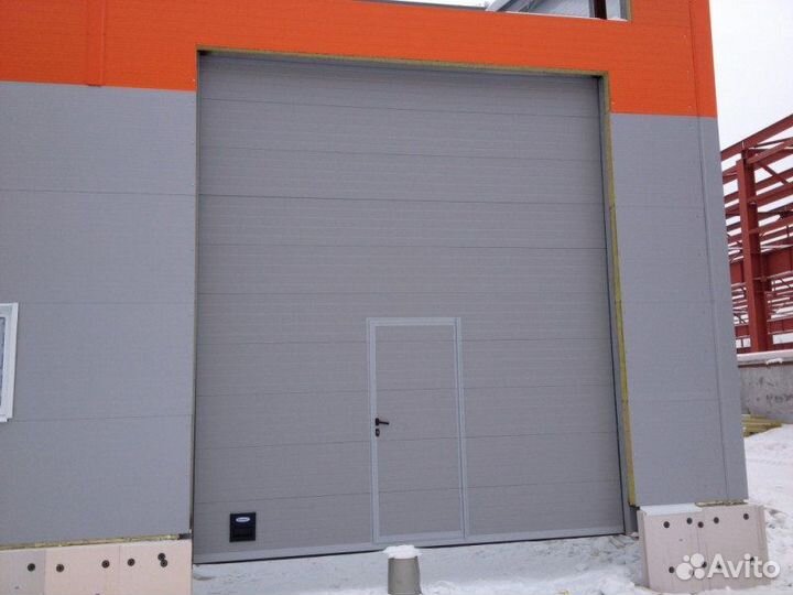 Ворота секционные промышленные ISD01 4200х3800