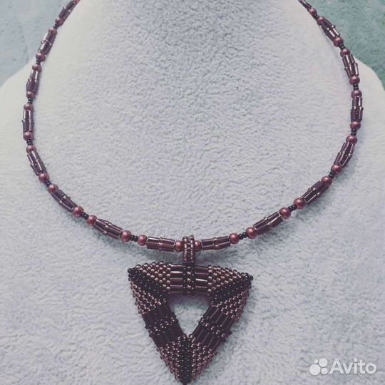 Колье ожерелье