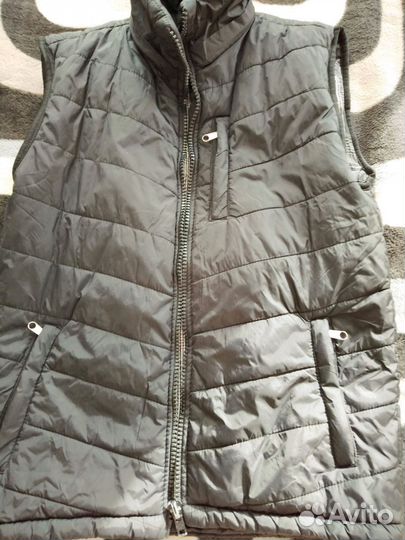 Жилетка мужская новая