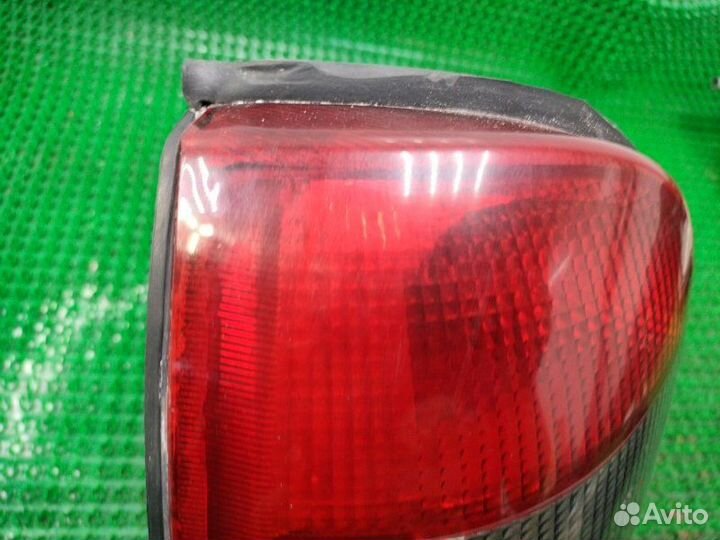 Фонарь задний левый Opel Vectra B X18XE 1998