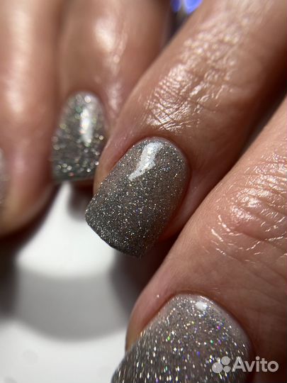 Модель на маникюр и педикюр